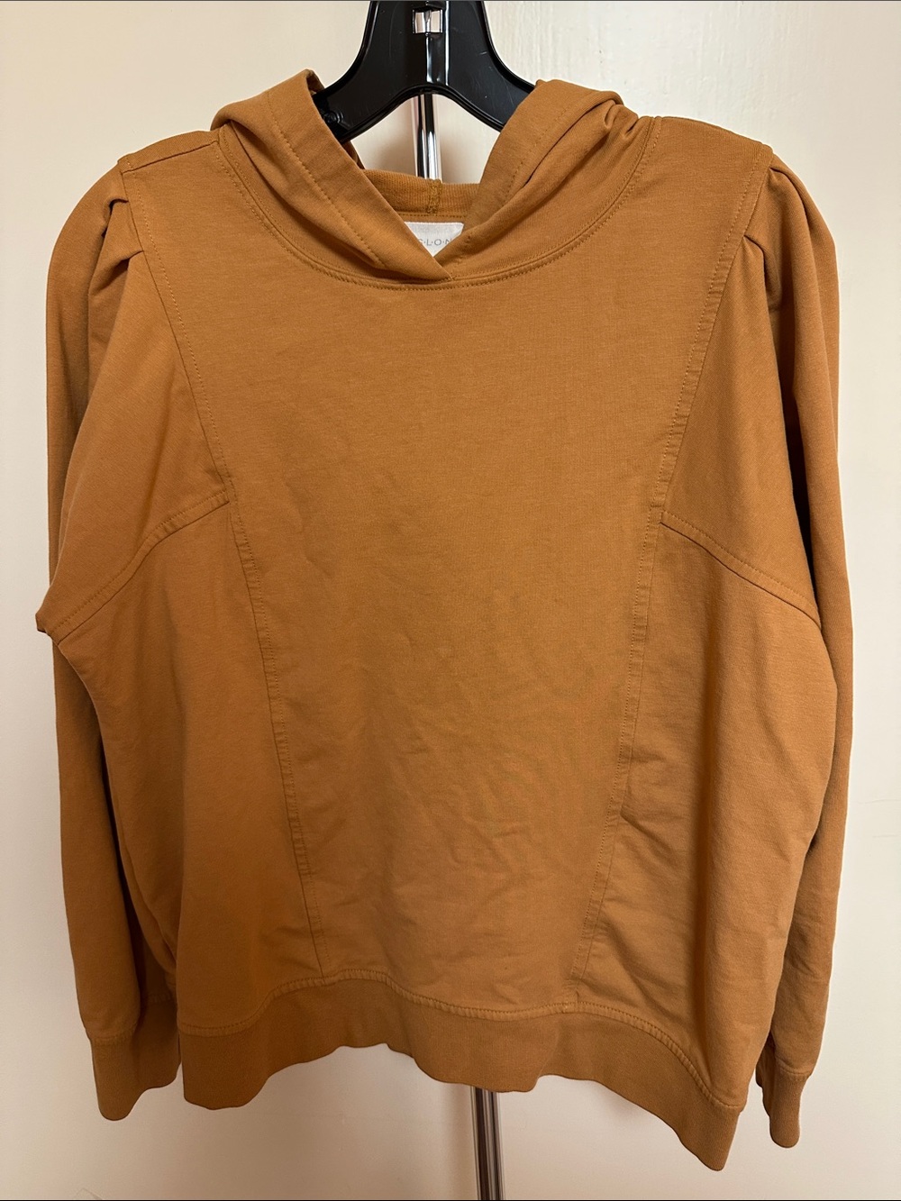 Caslon Pullover Hoodie in Warm Caramel Brown